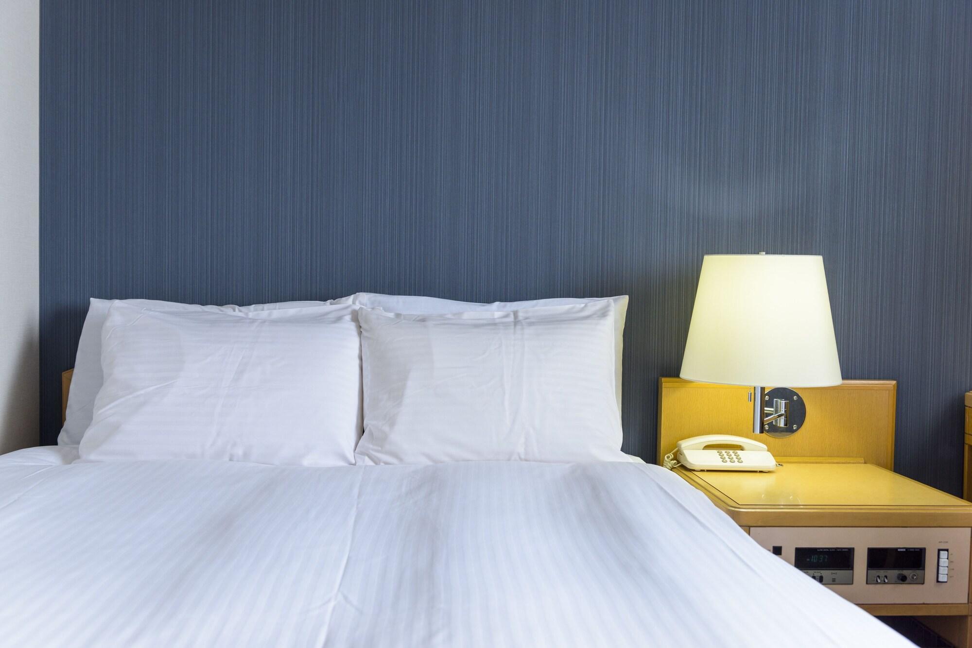 Surestay Plus Hotel By Best Western Shin-Osaka Exterior foto