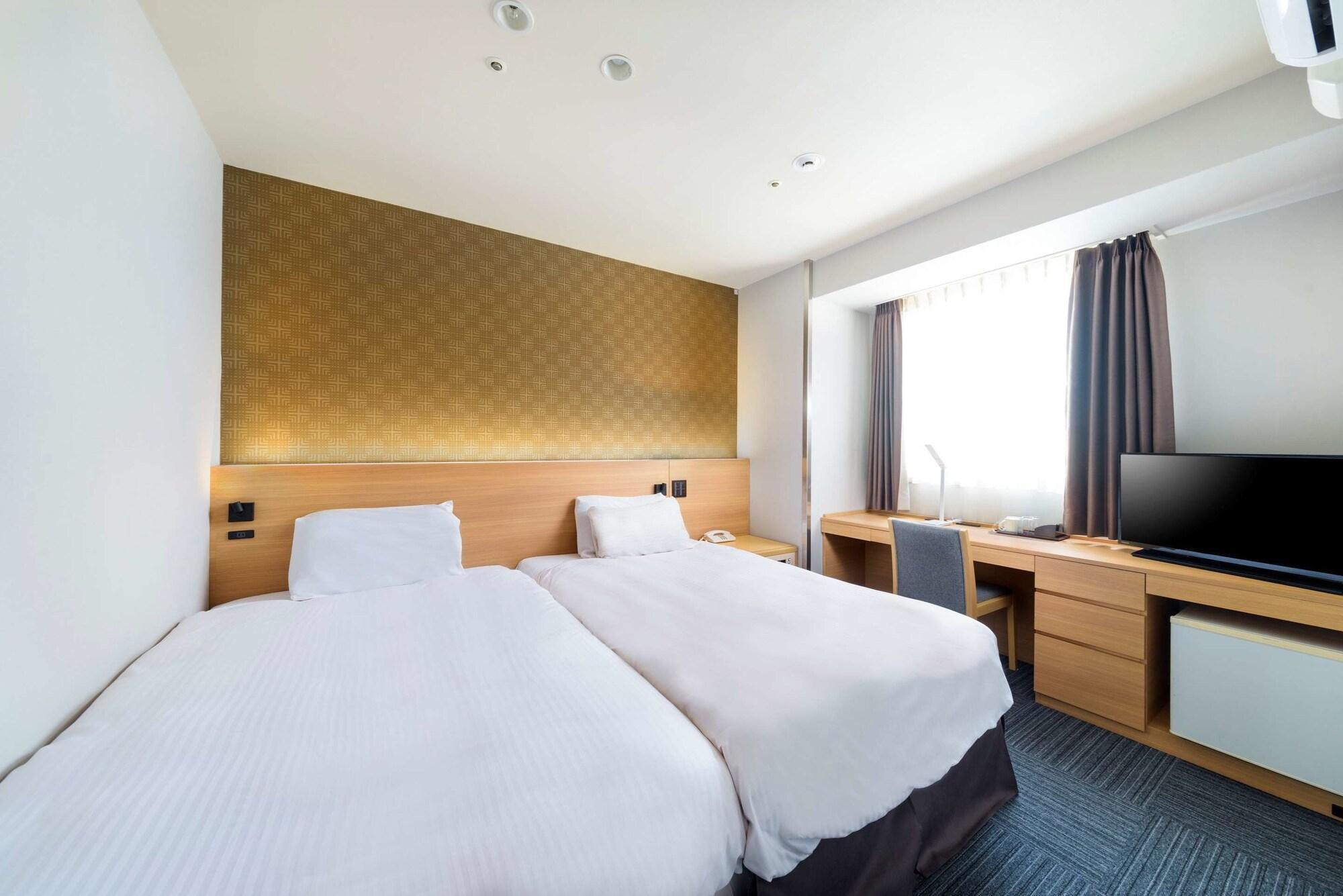 Surestay Plus Hotel By Best Western Shin-Osaka Exterior foto